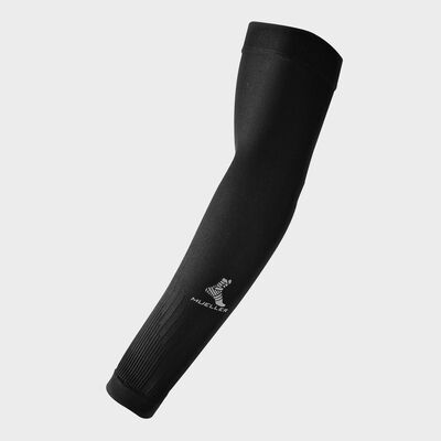 Mueller Graduated Compression Arm Sleeves Black