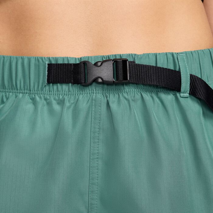 Nike Swim Women's Swim Voyage Cover-Up Shorts Green Nike Swim Women's Swim Voyage Cover-Up Shorts Green image number 2