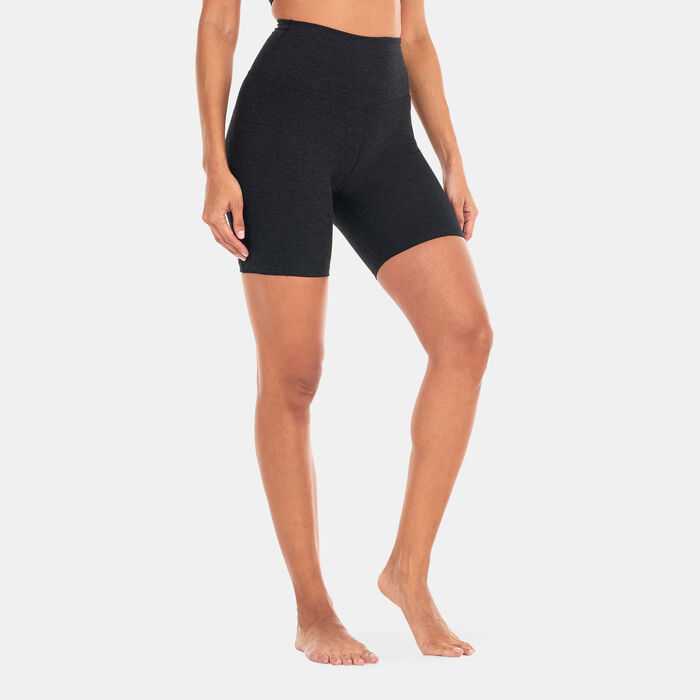 BEYOND YOGA Women's Spacedye Team Pockets Bike Shorts Black image number 0