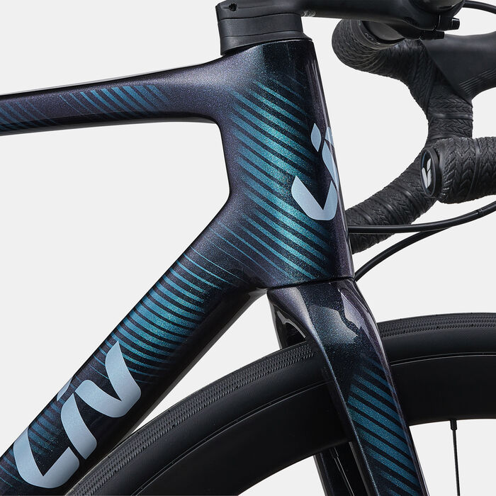 Giant Women's Liv Langma Adv 1 Road Bike Multi-Color Giant Women's Liv Langma Adv 1 Road Bike Multi-Color image number 2