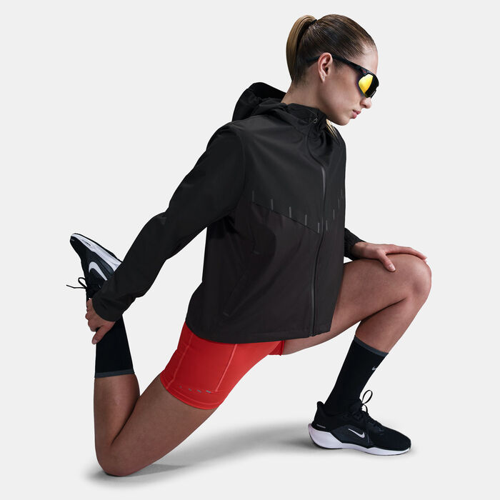 Nike Women's AeroSwift Aerogami Storm-FIT Running Jacket Black Nike Women's AeroSwift Aerogami Storm-FIT Running Jacket Black image number 2