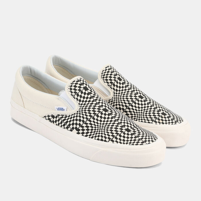 Vans Classic Slip-On 98 DX Anaheim Factory Unisex Shoe Black Vans Classic Slip-On 98 DX Anaheim Factory Unisex Shoe Black image number 1