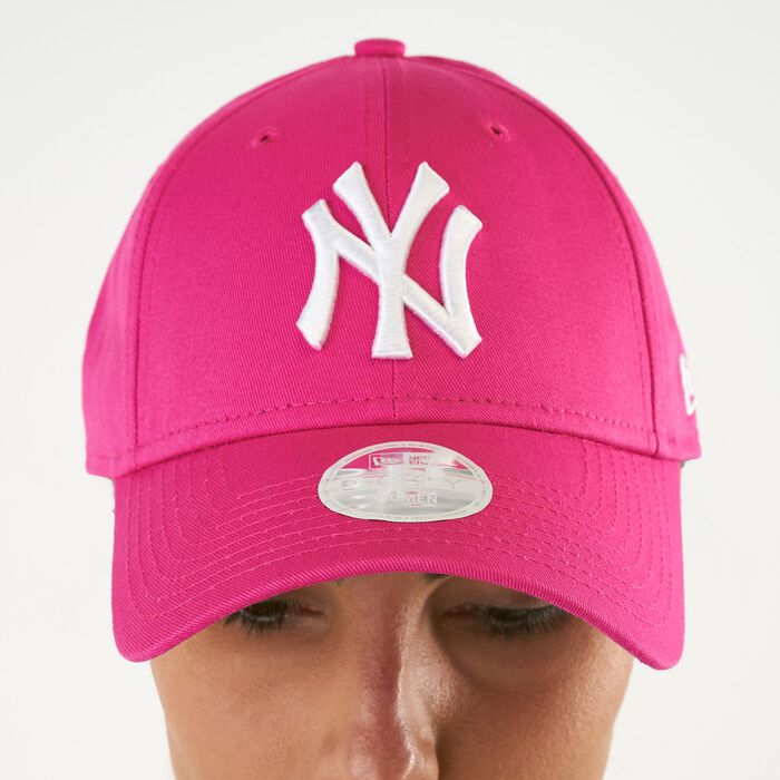 New Era Women's MLB New York Yankees 9FORTY Fashion Essential Cap Pink New Era Women's MLB New York Yankees 9FORTY Fashion Essential Cap Pink image number 2