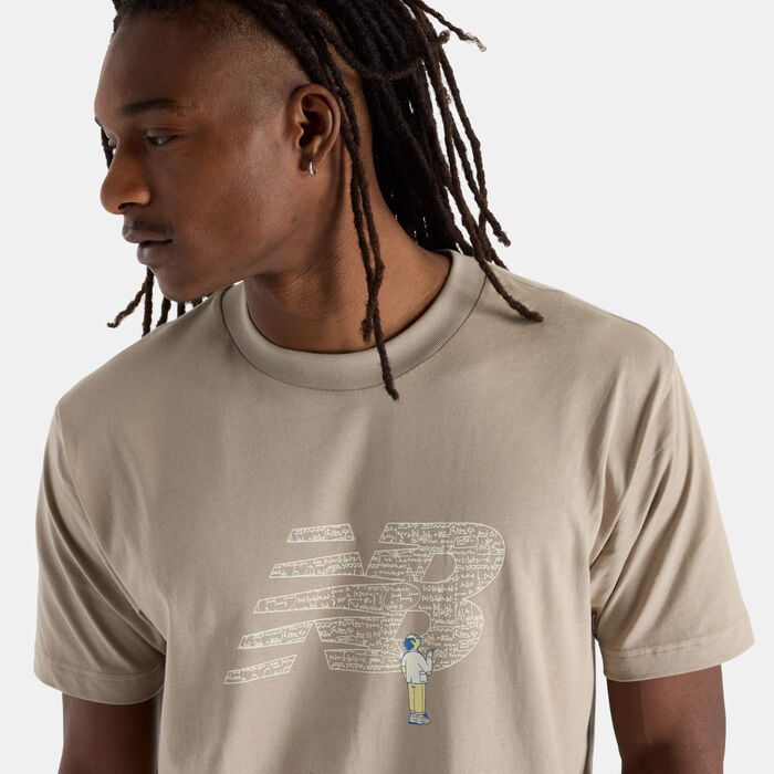 New Balance Men's Chalk Board Logo T-Shirt Brown image number 4