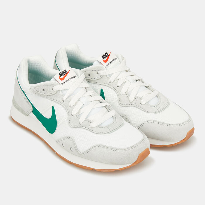 Nike Women's Venture Runner Shoe Grey Nike Women's Venture Runner Shoe Grey image number 1