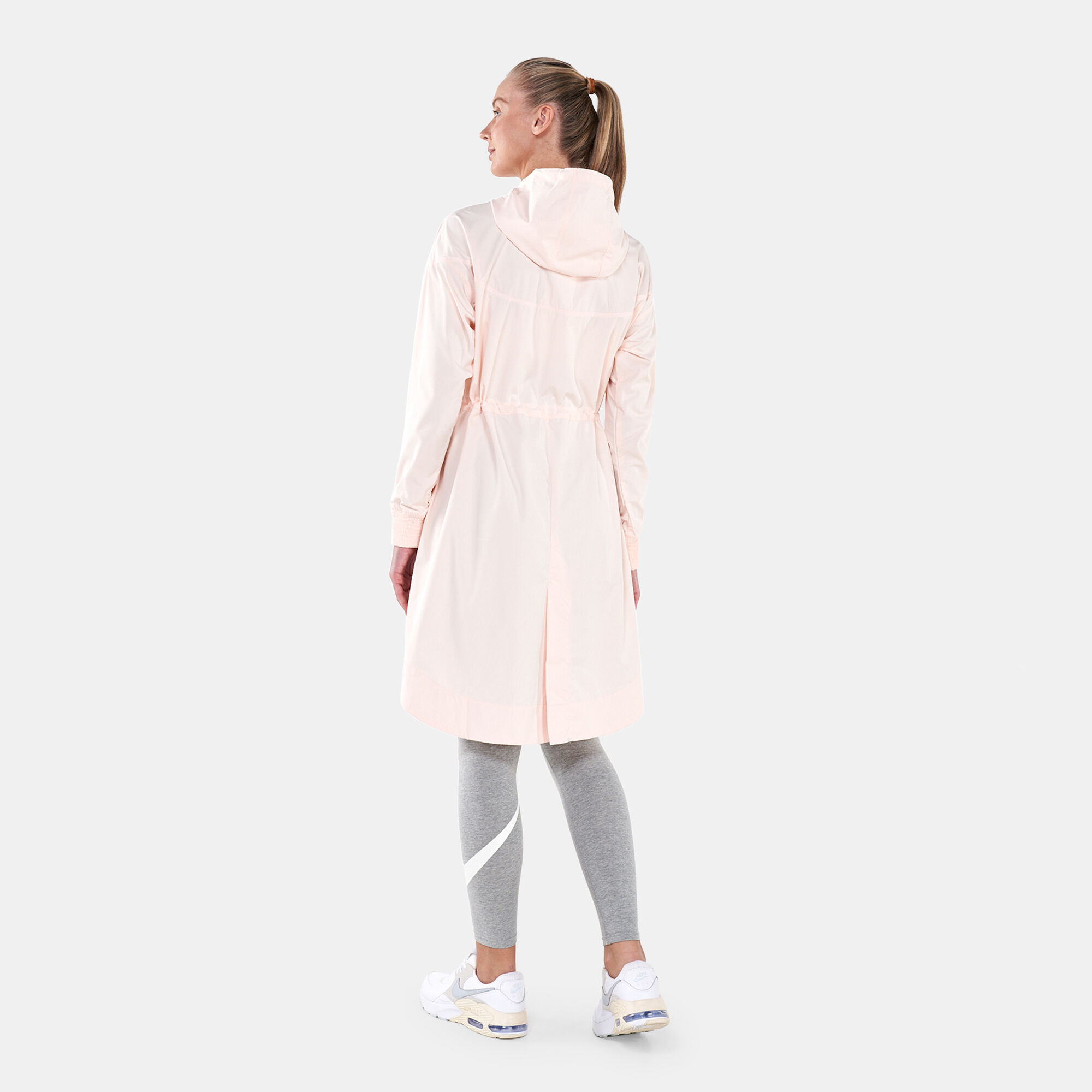 Nike sportswear shield windrunner 2025