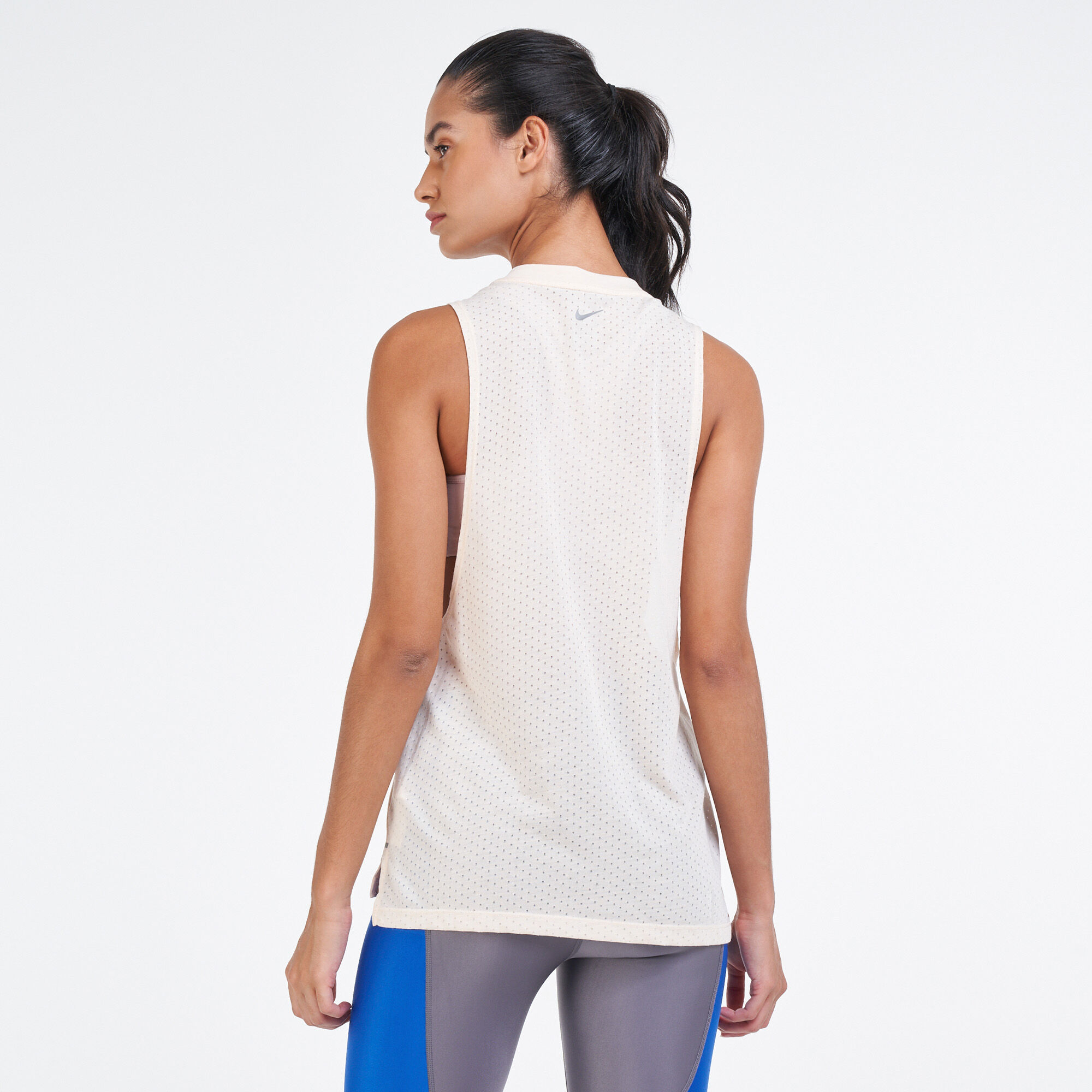 Nike breathe tailwind outlet tank