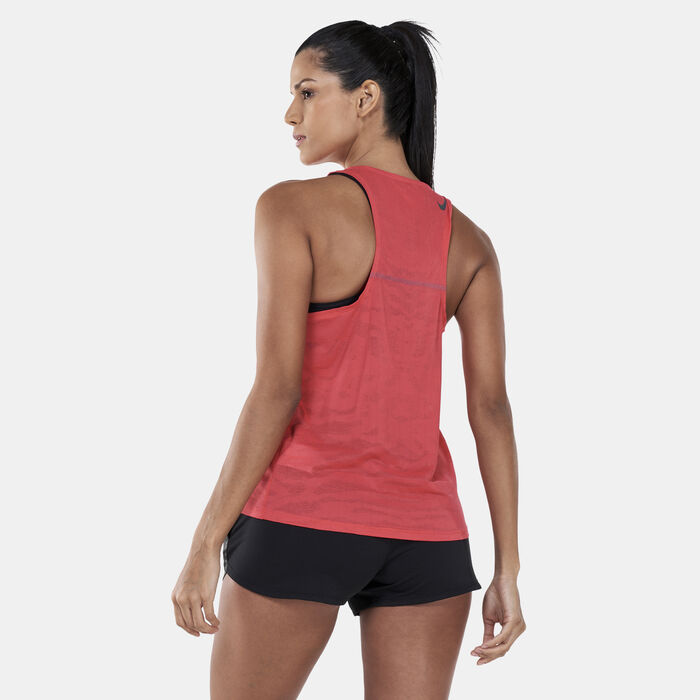 Nike Women's Dri-FIT ADV Run Division Engineered Tank Top Red Nike Women's Dri-FIT ADV Run Division Engineered Tank Top Red image number 1