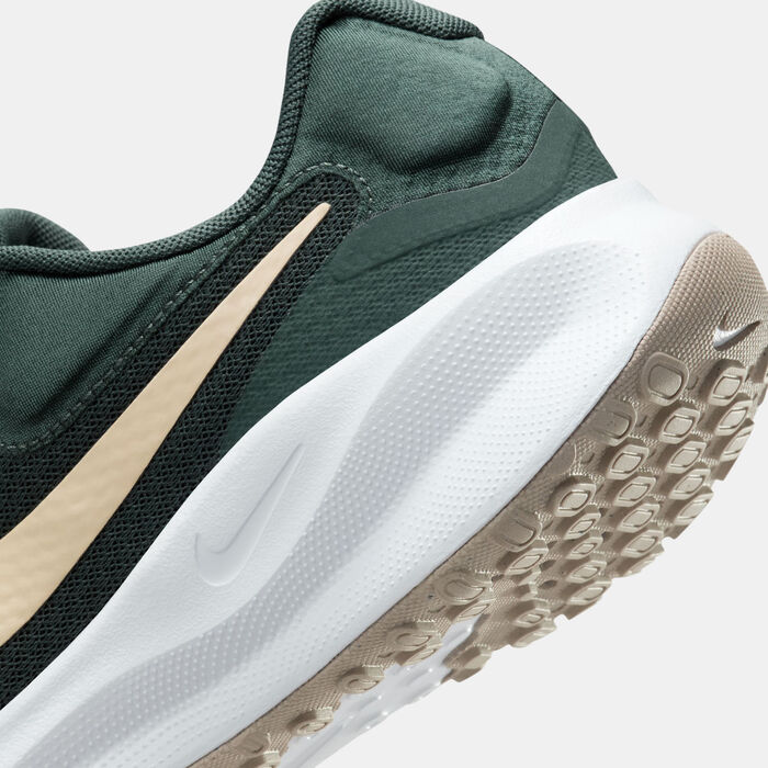 Nike Women's Revolution 7 Road Running Shoes Green Nike Women's Revolution 7 Road Running Shoes Green image number 5