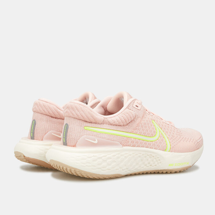Nike Women's ZoomX Invincible Run Flyknit 2 Shoe Grey Nike Women's ZoomX Invincible Run Flyknit 2 Shoe Grey image number 2