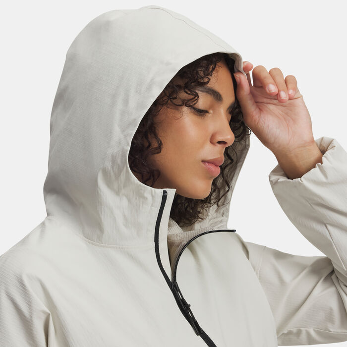 Under Armour Women's Unstoppable Woven Training Top White Under Armour Women's Unstoppable Woven Training Top White image number 2