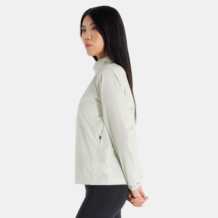 New Balance Women's Sport Essentials Reflective Jacket Green New Balance Women's Sport Essentials Reflective Jacket Green image number 2