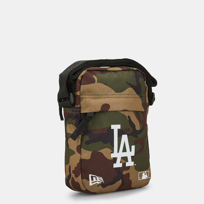 New Era Men's MLB Los Angeles Dodgers Side Bag Green New Era Men's MLB Los Angeles Dodgers Side Bag Green image number 2
