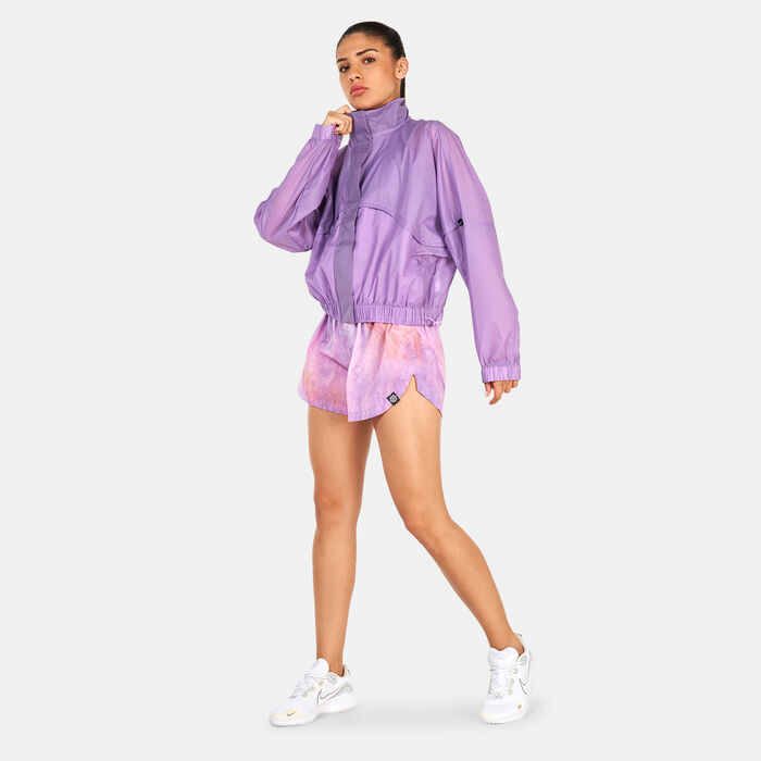 Nike Women's Dri-FIT ADV Run Division Reflective Jacket Pink image number 2