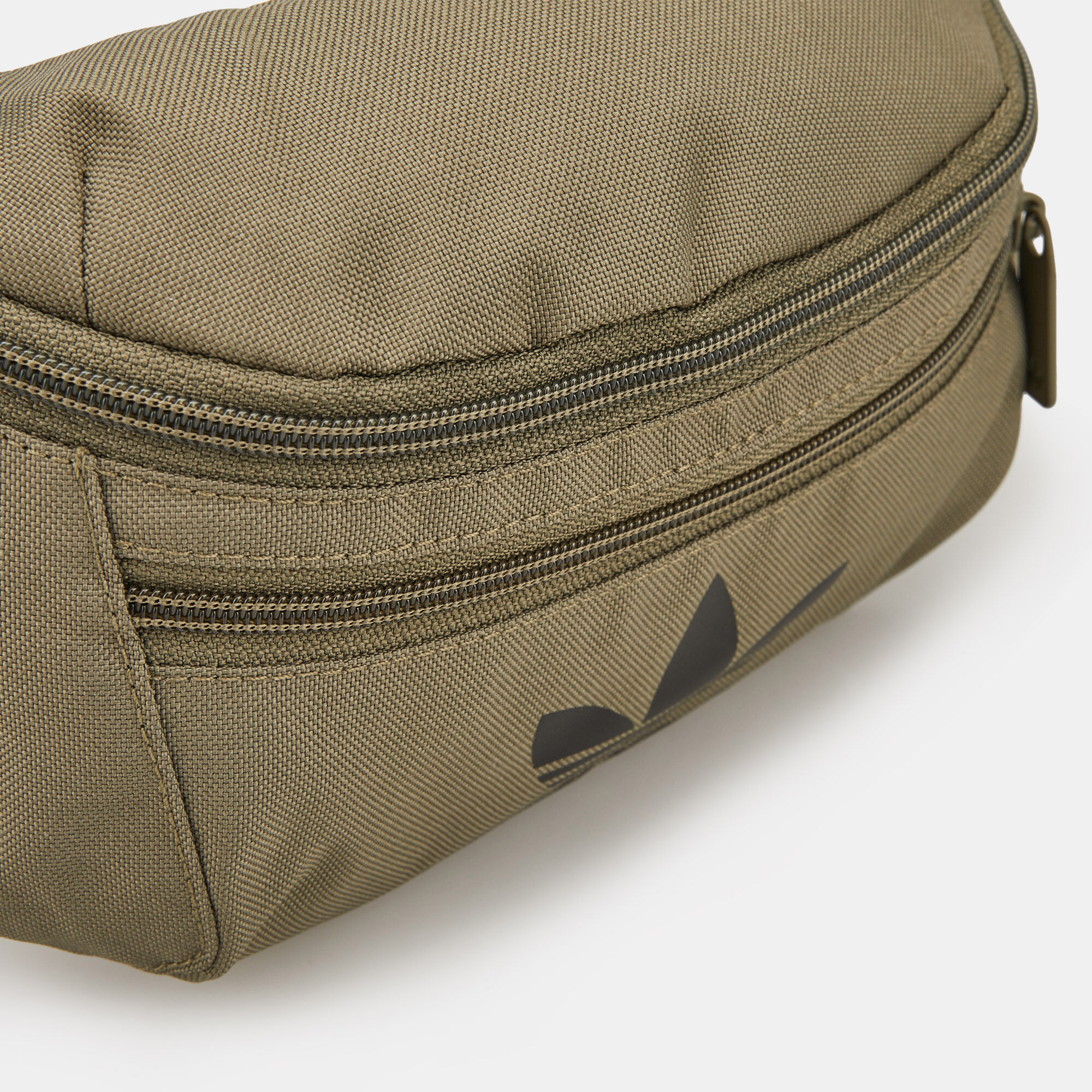 Adidas originals logo 2025 bum bag in khaki
