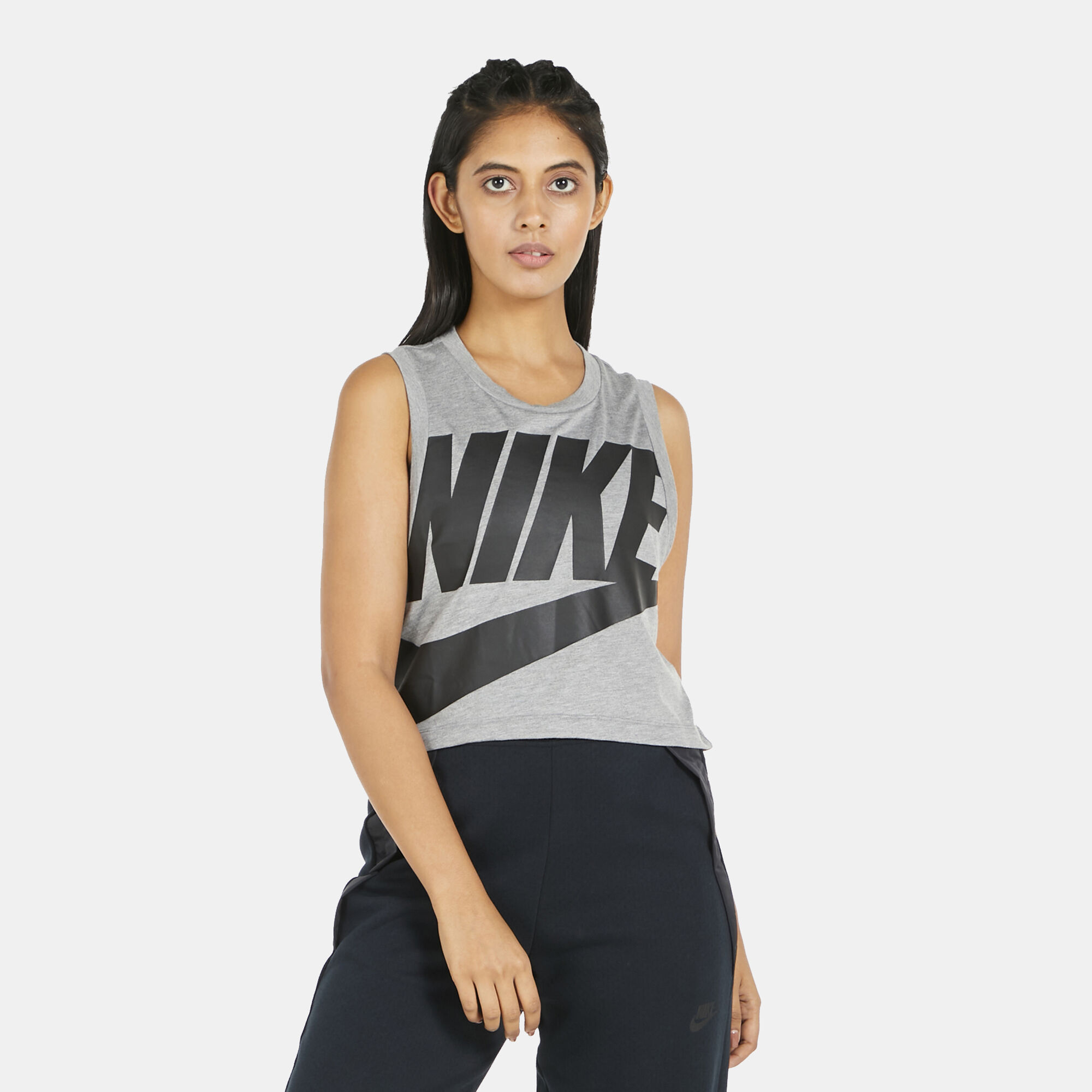 Nike women's sportswear essential tank top store