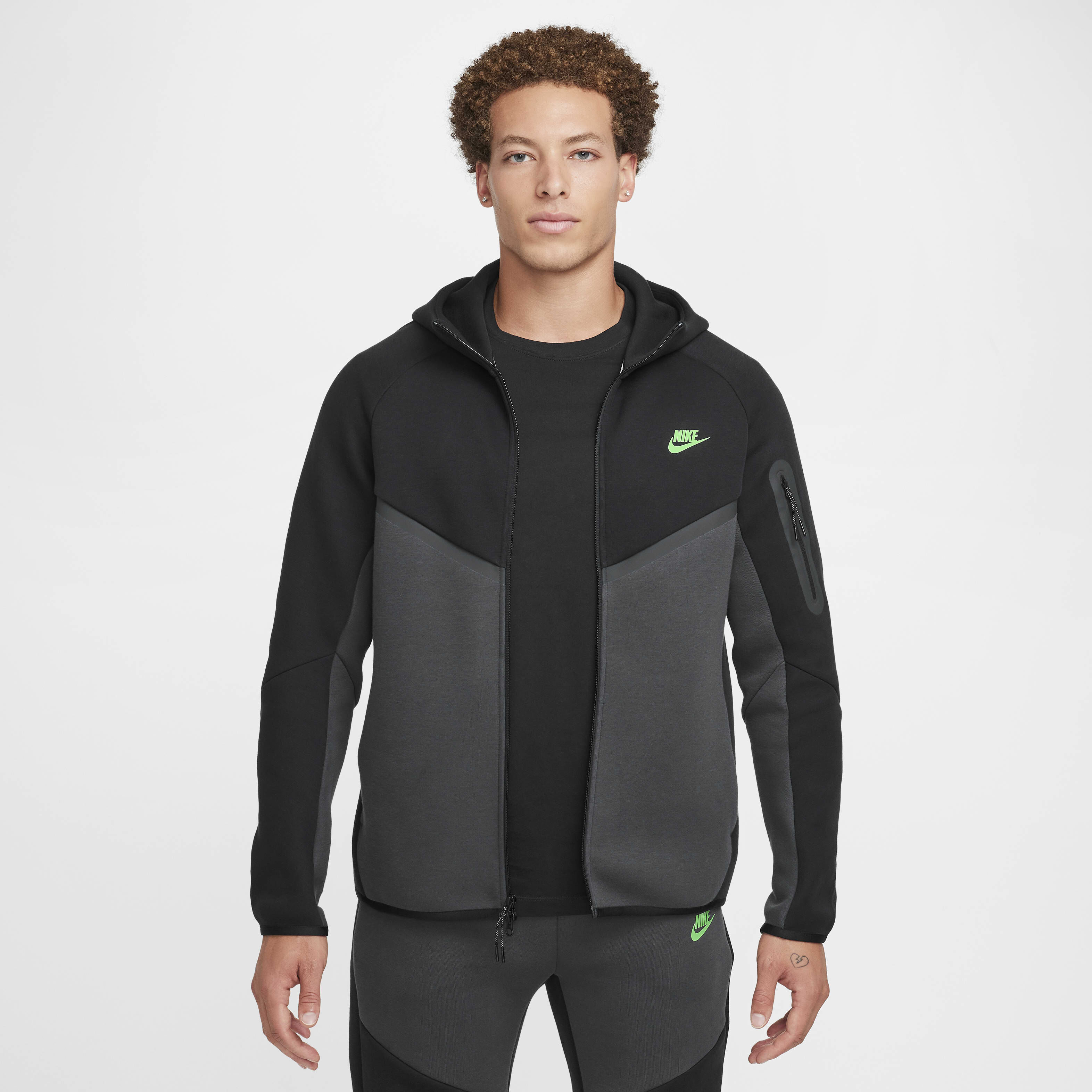Tech full zip windrunner hoodie new arrivals