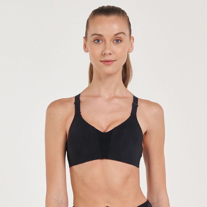 Nike Women's Rival Sports Bra Black image number 0