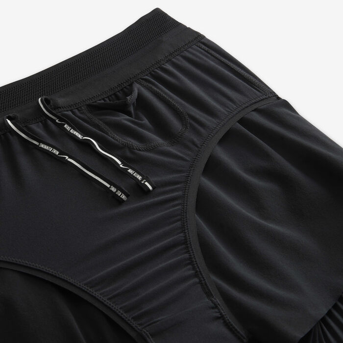 Nike Women's AeroSwift Dri-FIT ADV Mid-Rise Running Shorts Black Nike Women's AeroSwift Dri-FIT ADV Mid-Rise Running Shorts Black image number 3