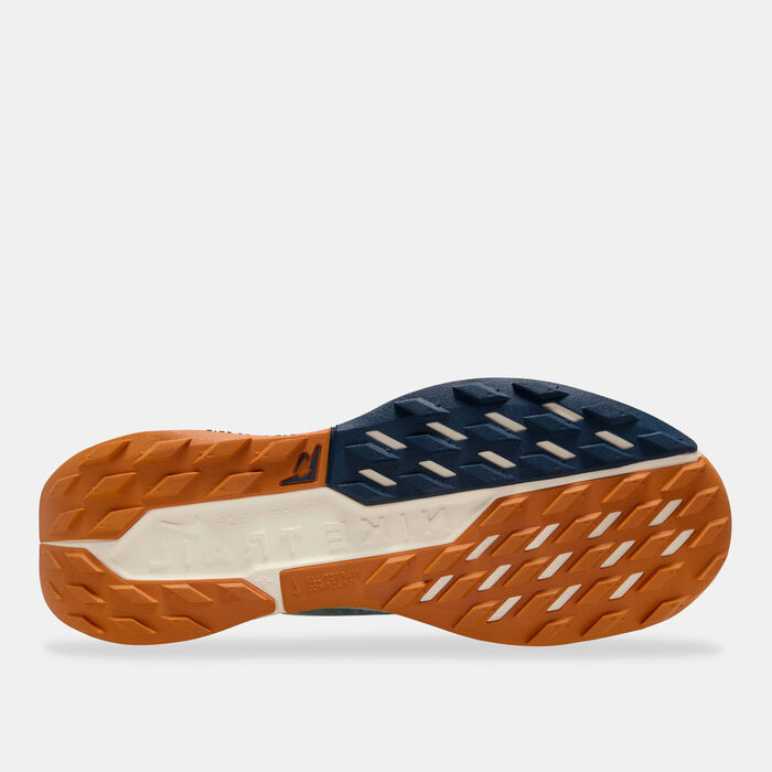 Nike Men's Pegasus Trail 5 GORE-TEX Waterproof Trail-Running Shoes Green image number 2