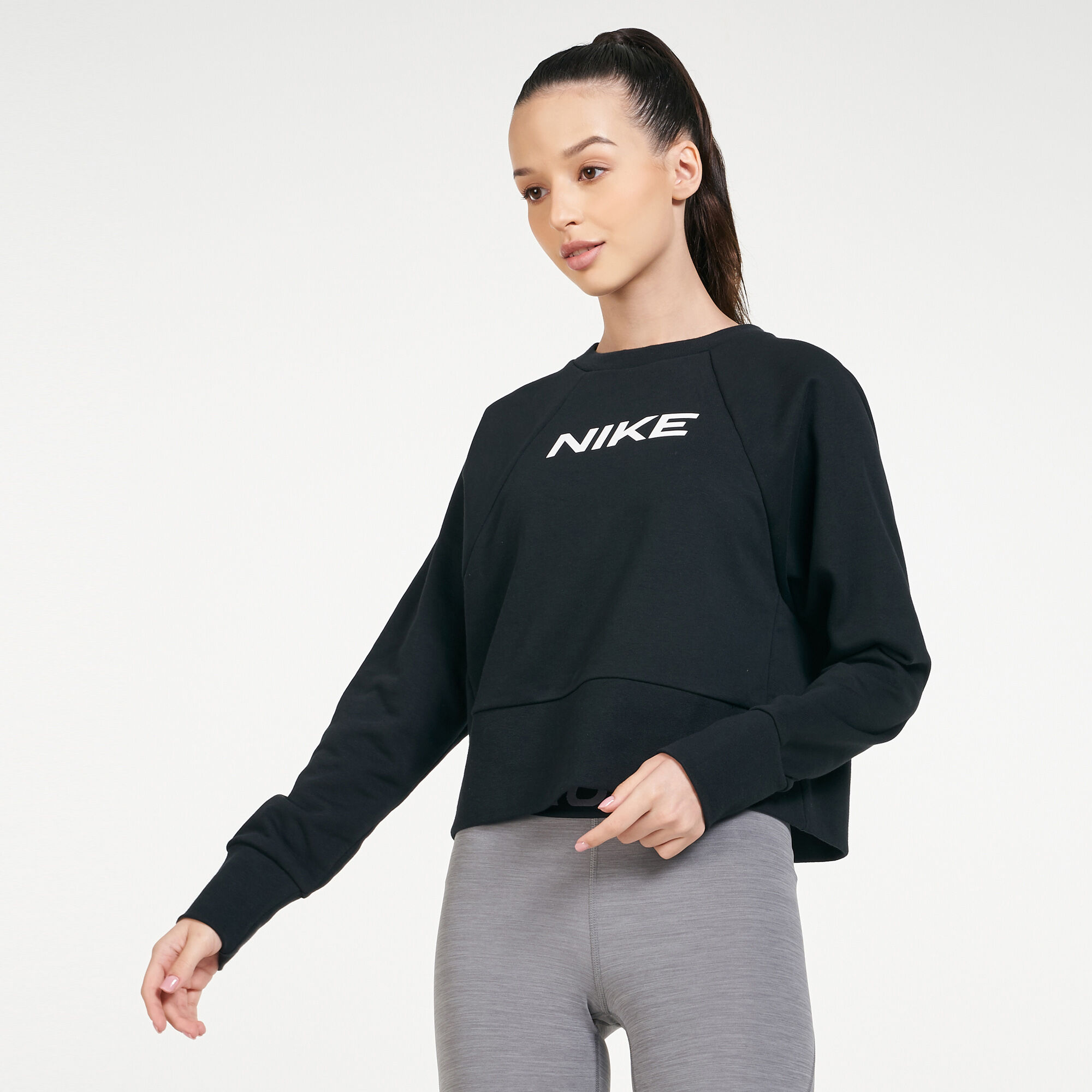 Nike women's 2025 loose fit sweatshirt