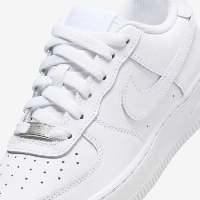 Nike Kids' Air Force 1 LE Shoes White Nike Kids' Air Force 1 LE Shoes White image number 6