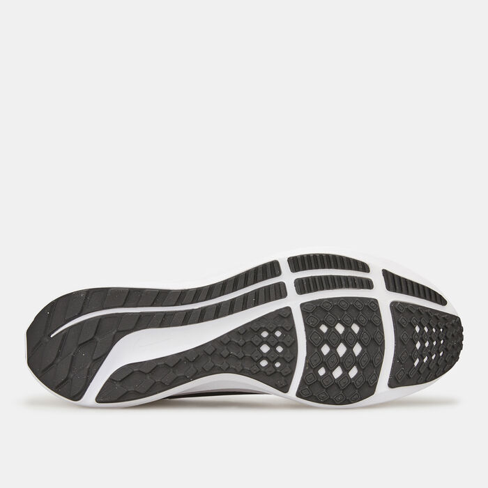 Nike Men's Pegasus 40 Road Running Shoe Black image number 4