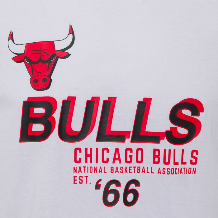 New Era Men's NBA Chicago Bulls Graphc T-Shirt White New Era Men's NBA Chicago Bulls Graphc T-Shirt White image number 2