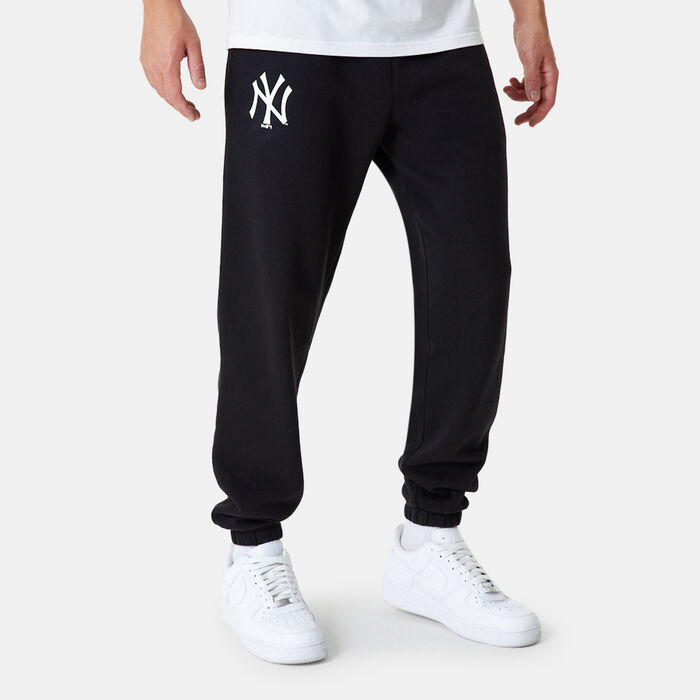 New Era Men's MLB New York Yankees Essential Sweatpants Black New Era Men's MLB New York Yankees Essential Sweatpants Black image number 1
