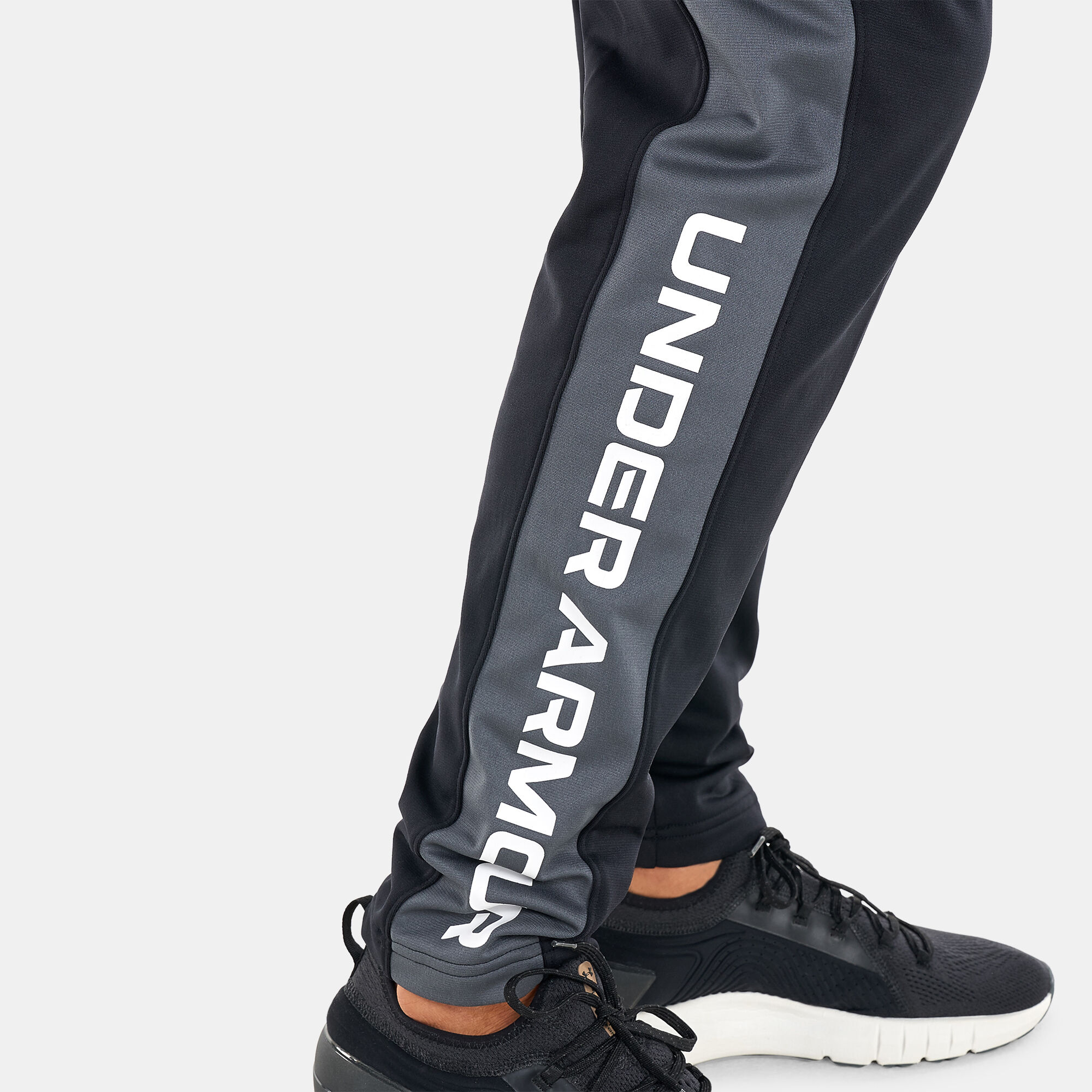 Buy Under Armour Men s UA Brawler Track Pants Black in KSA SSS