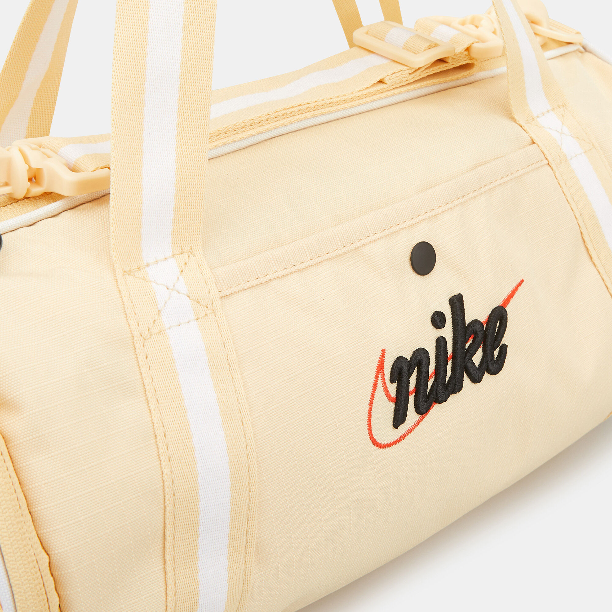 Buy Nike Men s Heritage Retro Tote Bag Brown in KSA SSS