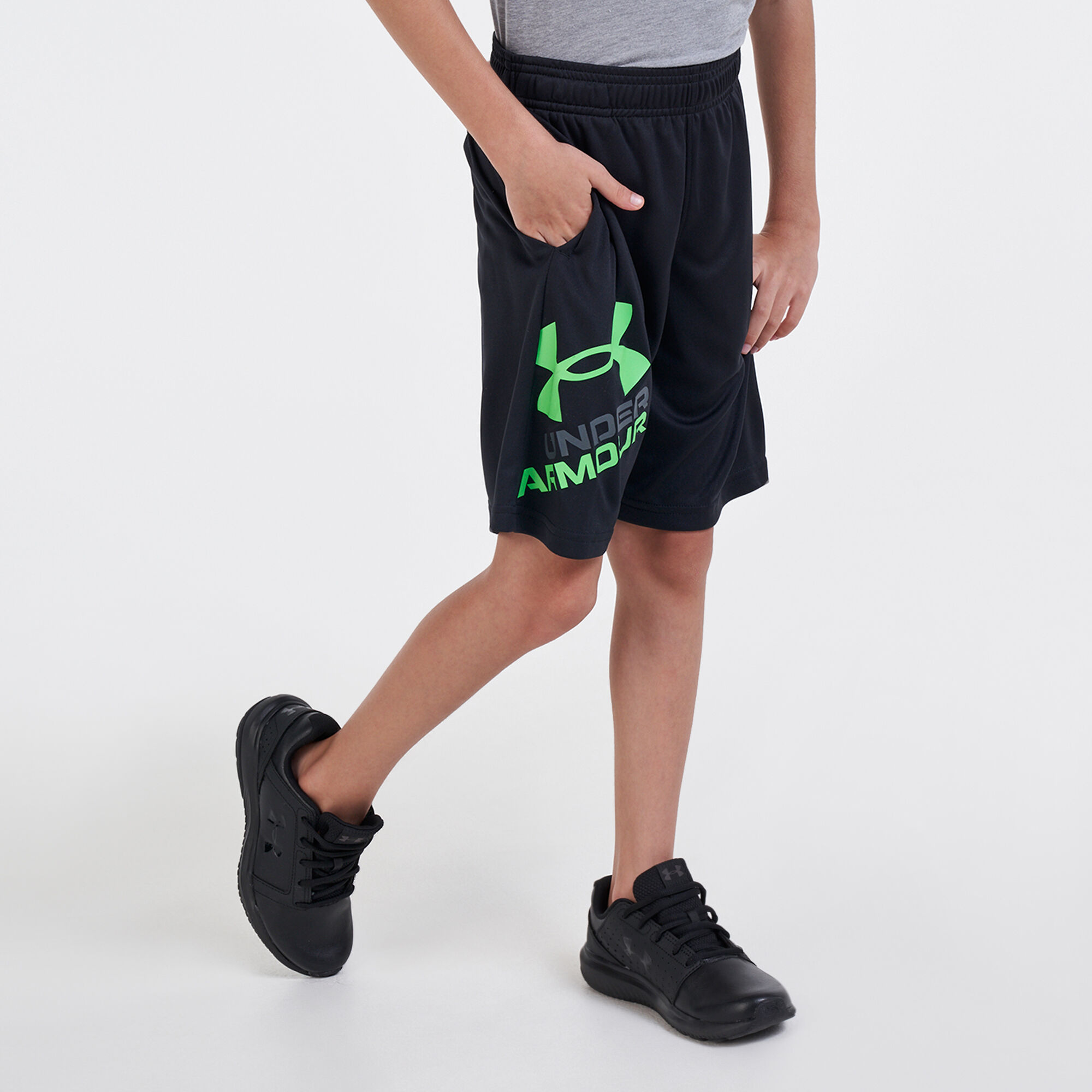 Under armour youth discount shorts
