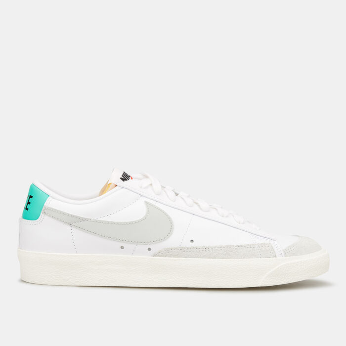 Nike Men's Blazer Low '77 Vintage Shoes White Nike Men's Blazer Low '77 Vintage Shoes White image number 0