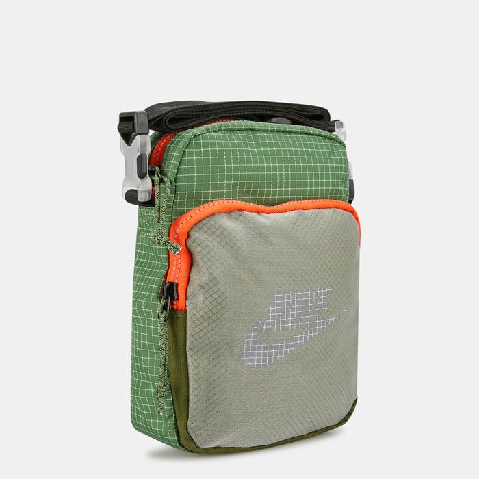 Nike Heritage 2.0 Small Items Crossbody Bag Green Nike Heritage 2.0 Small Items Crossbody Bag Green image number 2