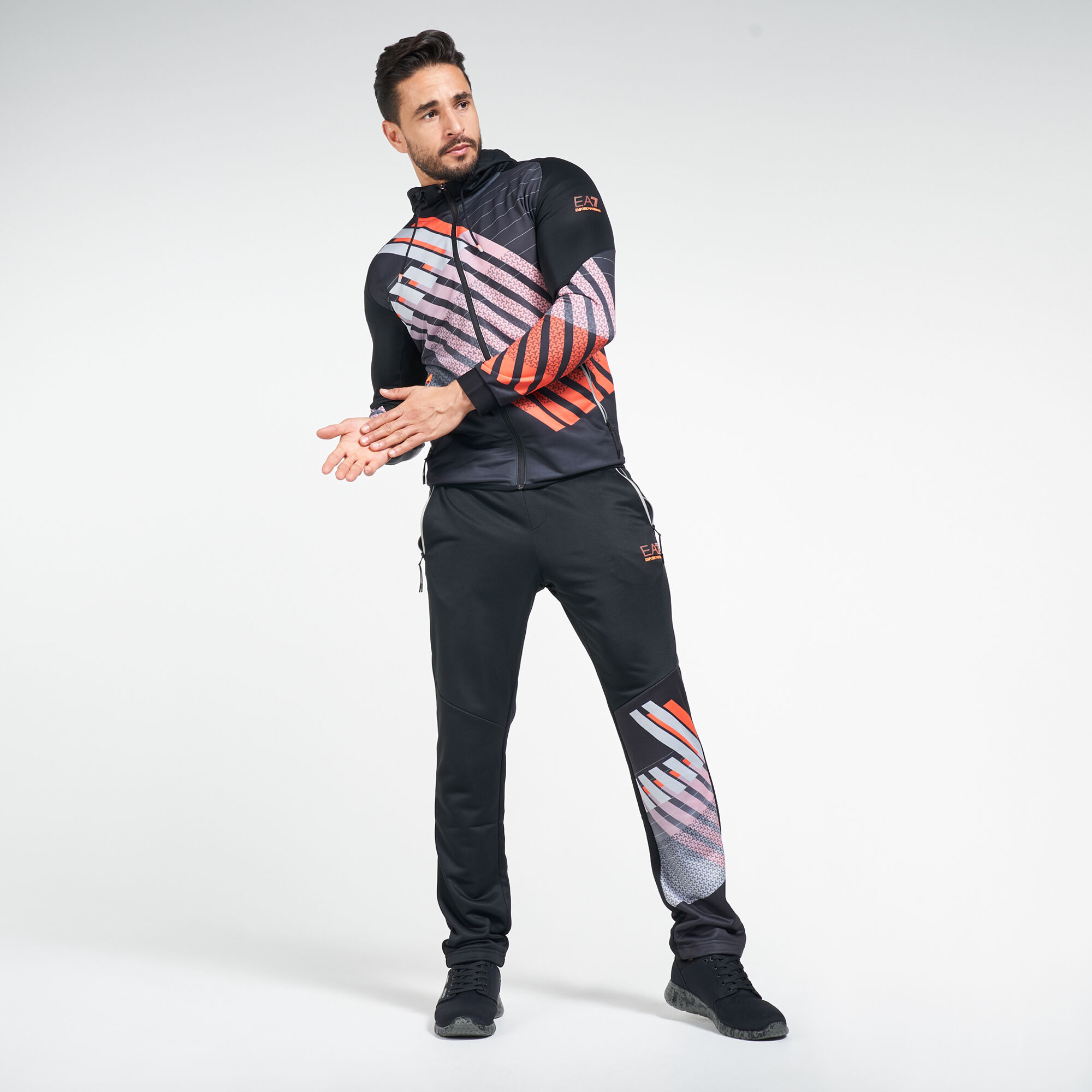 Buy EA7 Emporio Armani Men s Vigor 7 Hoodie Black in KSA SSS