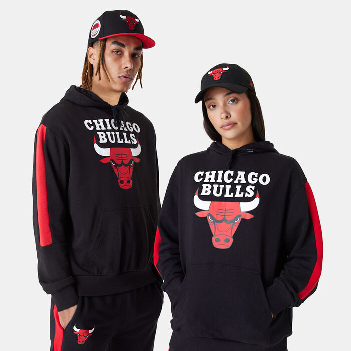 New Era Men's Chicago Bulls NBA Colour-Block Pullover Hoodie Black New Era Men's Chicago Bulls NBA Colour-Block Pullover Hoodie Black image number 0