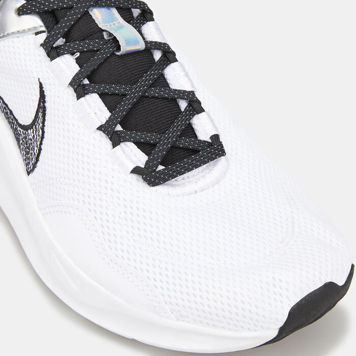 Nike Women's Legend Essential 3 Next Nature Premium Training Shoe White Nike Women's Legend Essential 3 Next Nature Premium Training Shoe White image number 4