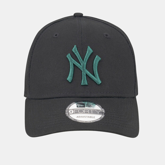 New Era Men's League Essentials 9FORTY New York Yankees Cap Black New Era Men's League Essentials 9FORTY New York Yankees Cap Black image number 0