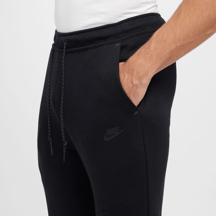 Nike Men's Tech Fleece Joggers Black Nike Men's Tech Fleece Joggers Black image number 2