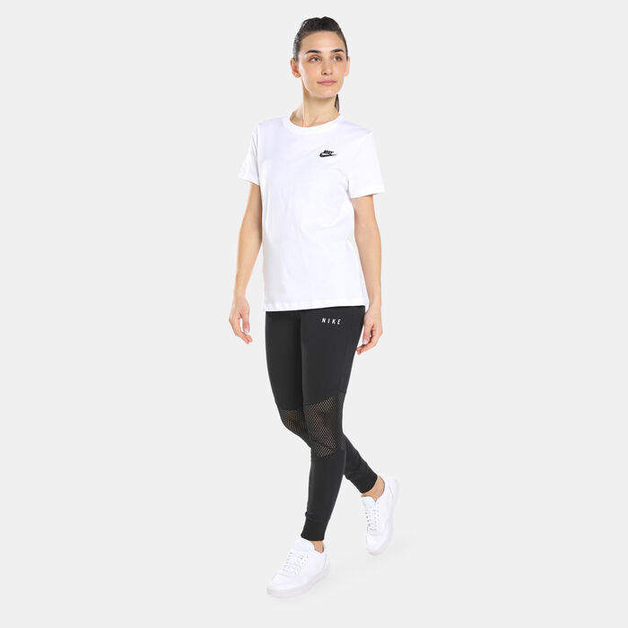 Nike Women's Sportswear Club T-Shirt White Nike Women's Sportswear Club T-Shirt White image number 2