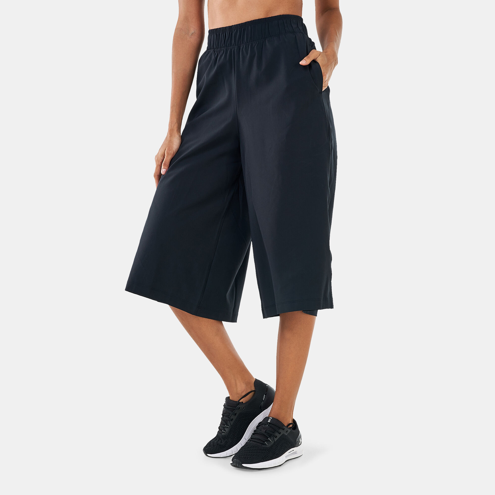 Buy Under Armour Women s UA Woven Open Crop Pants Black in KSA SSS