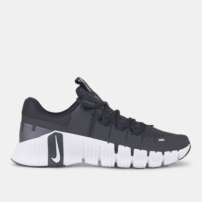 Nike Men's Free Metcon 5 Training Shoe Black image number 0