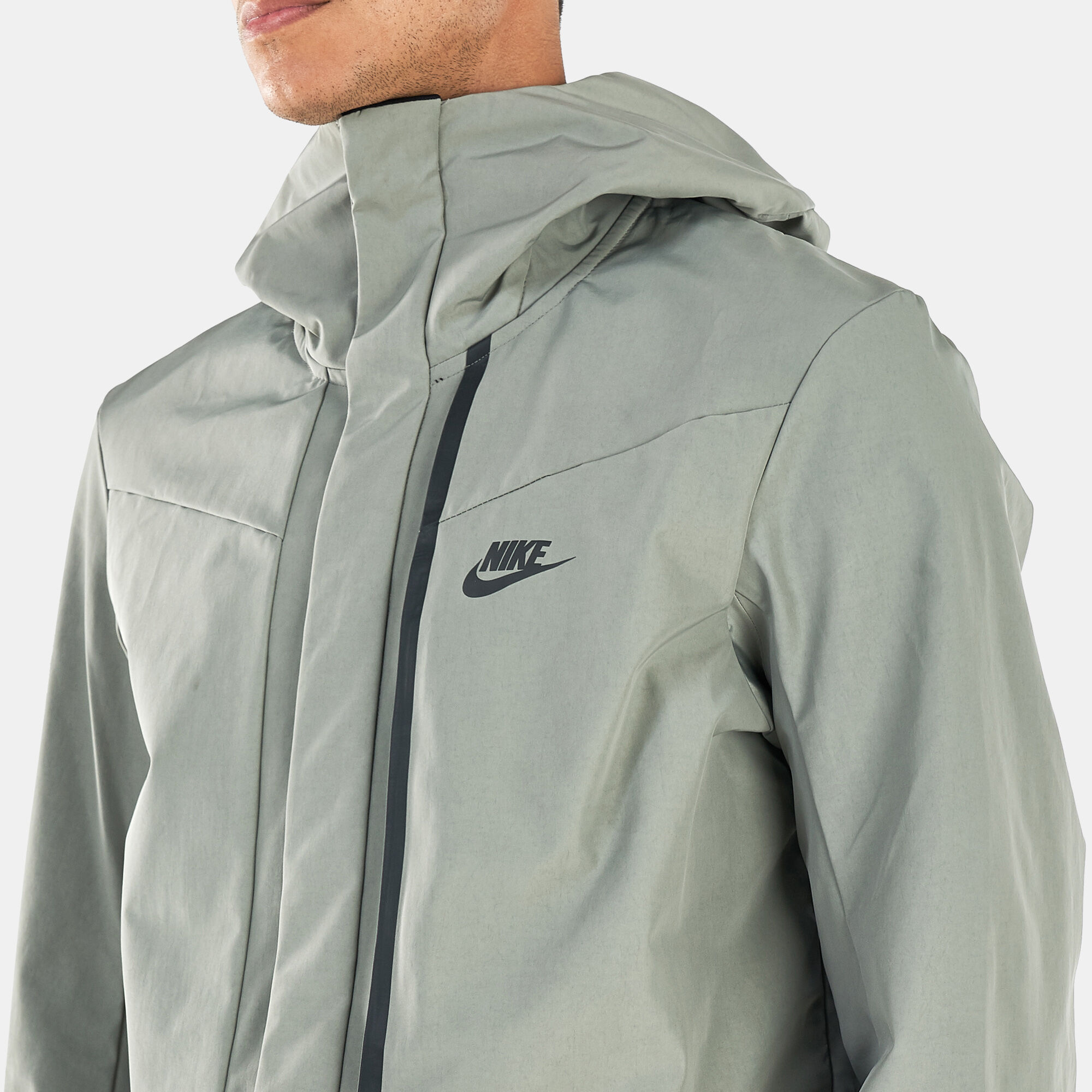 Nike tech shop shield hooded jacket