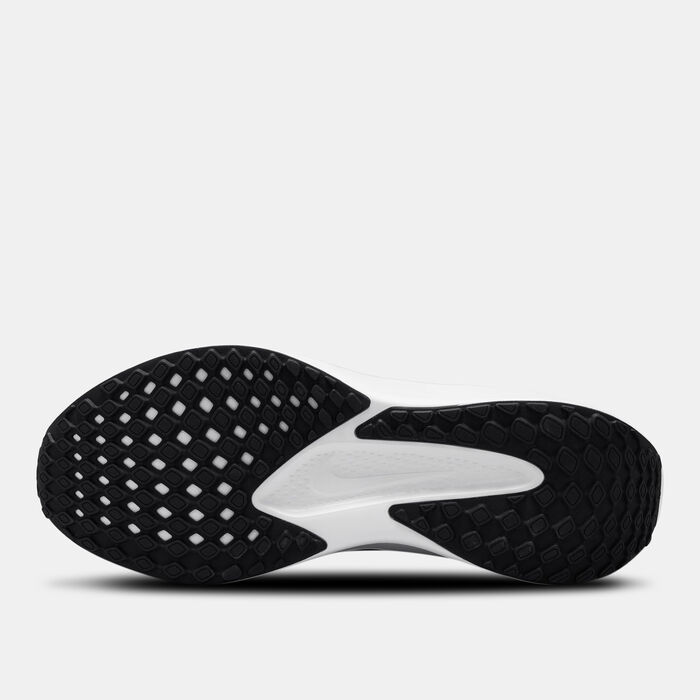 Nike Men's Quest 6 Road Running Shoes Black Nike Men's Quest 6 Road Running Shoes Black image number 3