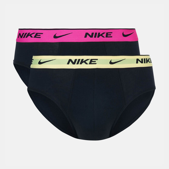 Nike Men's Everyday Briefs (2 Pack) Black Nike Men's Everyday Briefs (2 Pack) Black image number 0