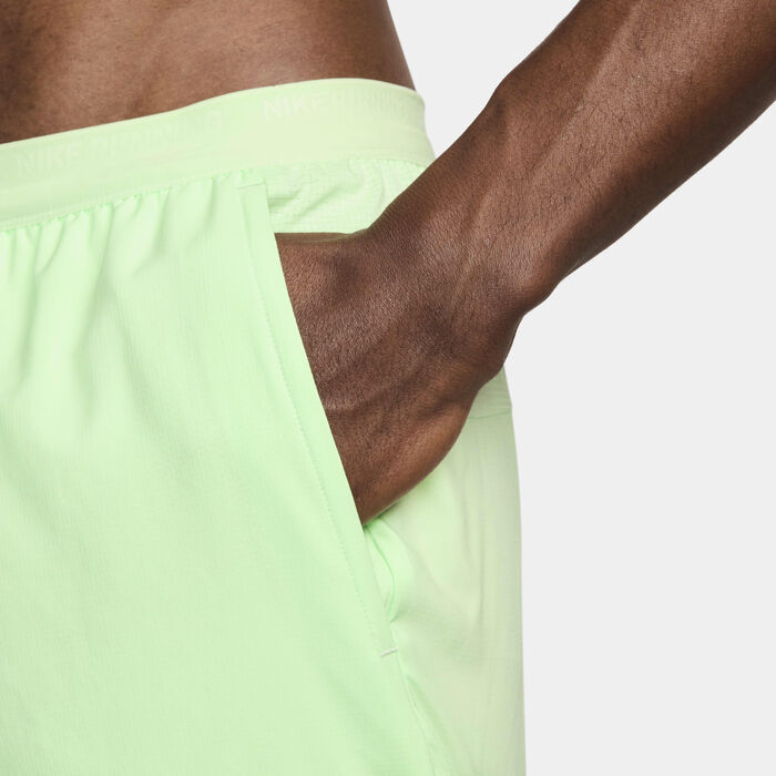 Nike Men's Stride Dri-FIT Running Shorts Green Nike Men's Stride Dri-FIT Running Shorts Green image number 4