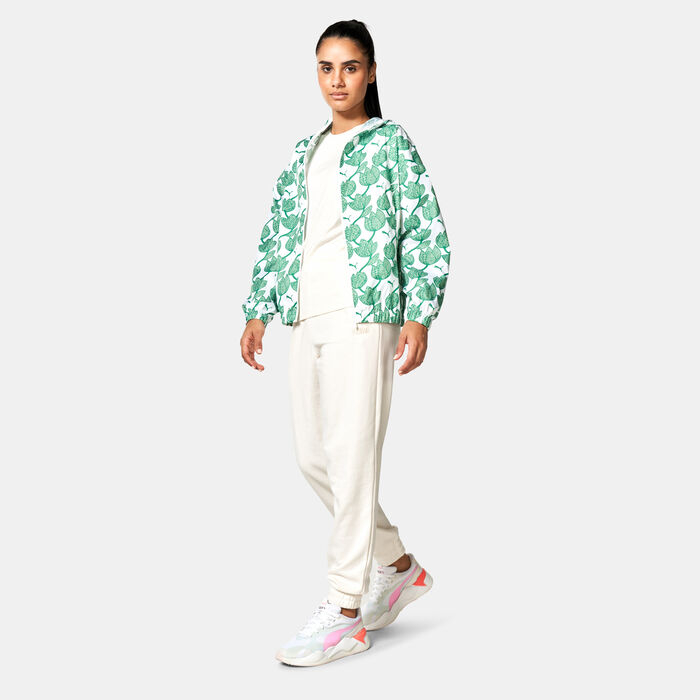 PUMA Women's Blossom All Over Print Windbreaker Jacket Green PUMA Women's Blossom All Over Print Windbreaker Jacket Green image number 2