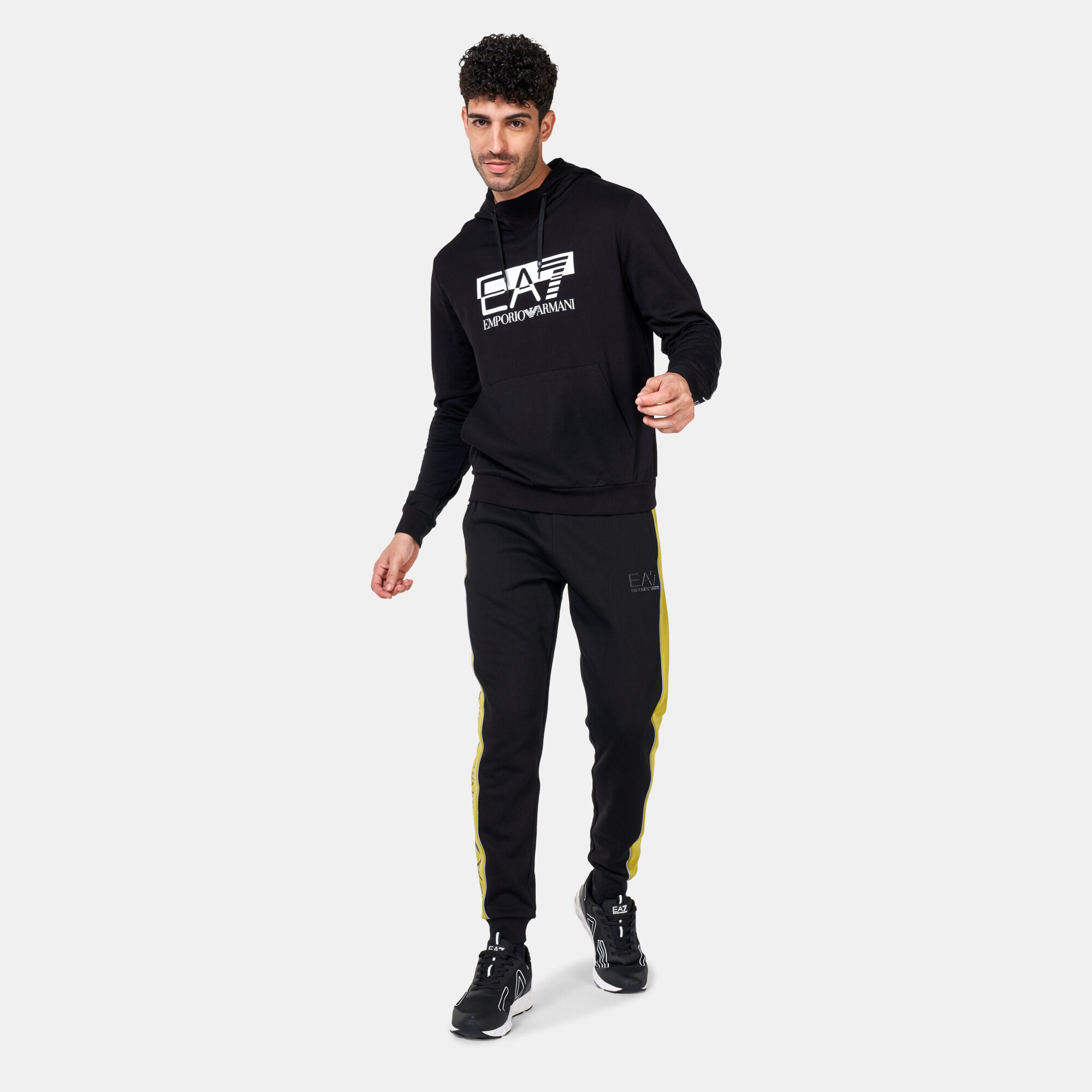 Emporio armani ea7 best sale logo master tracksuit