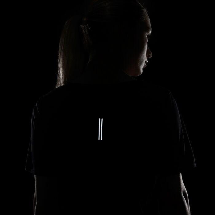 Nike Women's City Sleek Running T-Shirt Black Nike Women's City Sleek Running T-Shirt Black image number 2