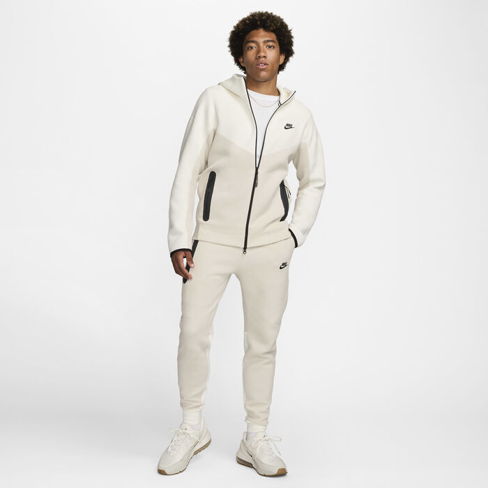 Nike Men's Sportswear Tech Fleece Joggers Ivory image number 8